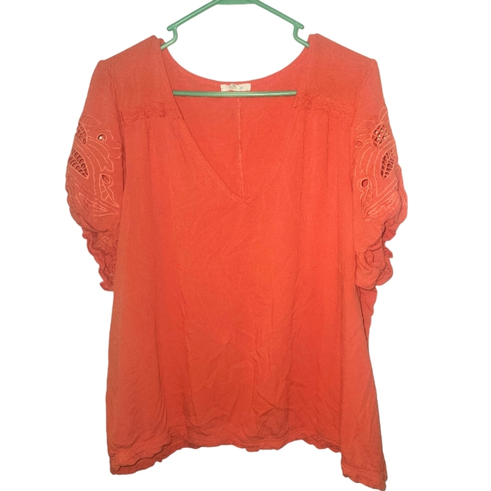 Maurices 2x Coral VNeck with cut out design on arms